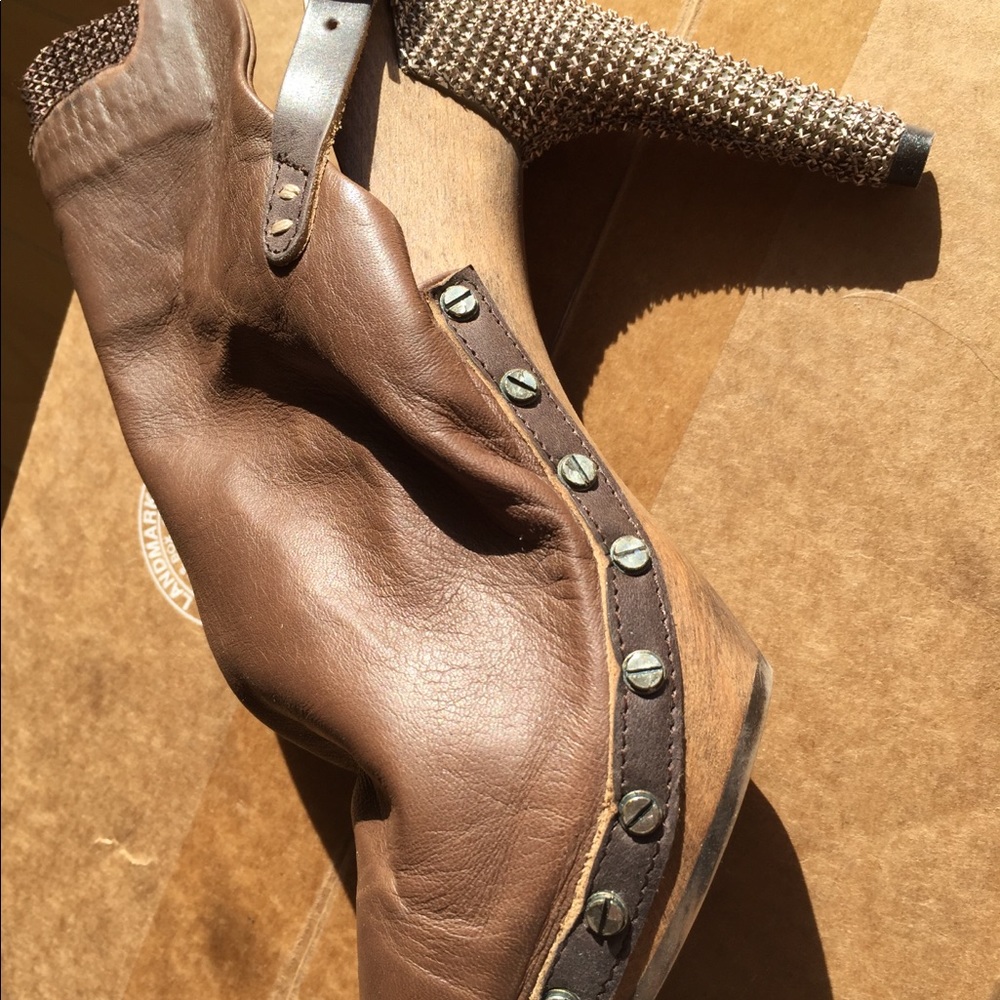 Never worn leather Italian slingbacks